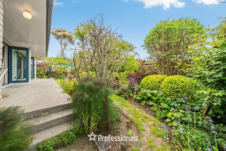 Photo of property in 294 Stokes Valley Road, Stokes Valley, Lower Hutt, 5019