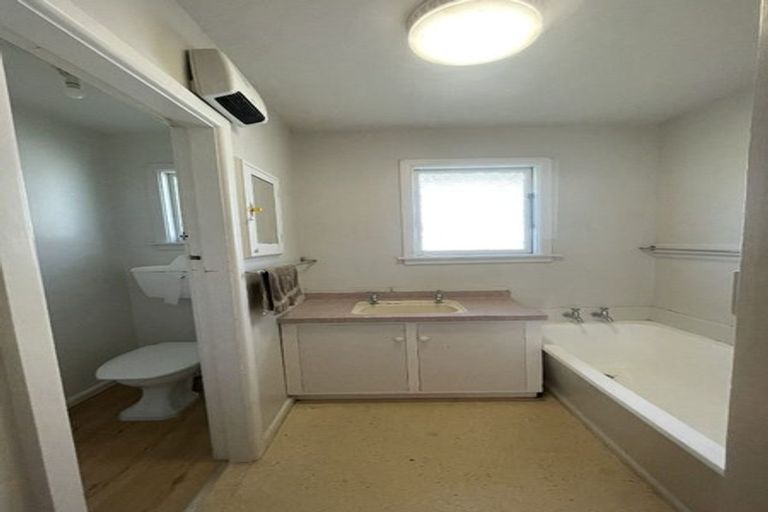 Photo of property in 8 Hounslow Street, Ilam, Christchurch, 8041