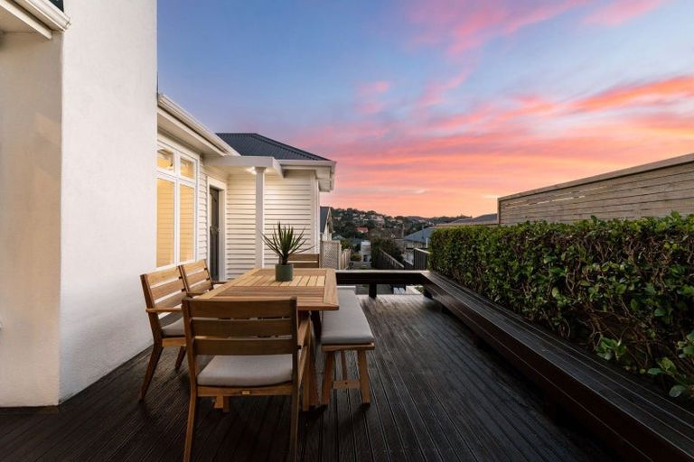 Photo of property in 23 Lucknow Terrace, Khandallah, Wellington, 6035