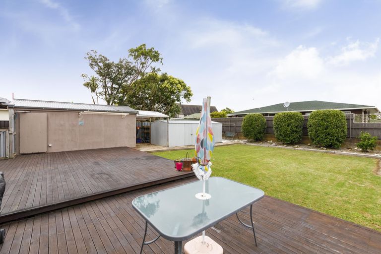 Photo of property in 16 Milton Street, Roslyn, Palmerston North, 4414