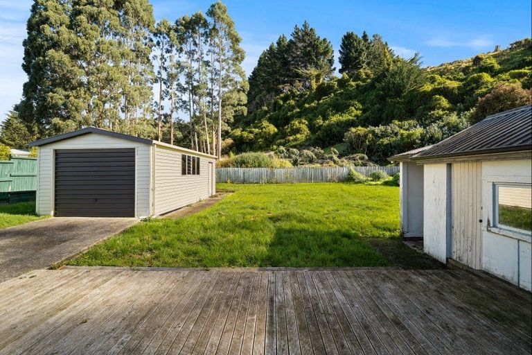 Photo of property in 89 Blanket Bay Road, Sawyers Bay, Port Chalmers, 9023