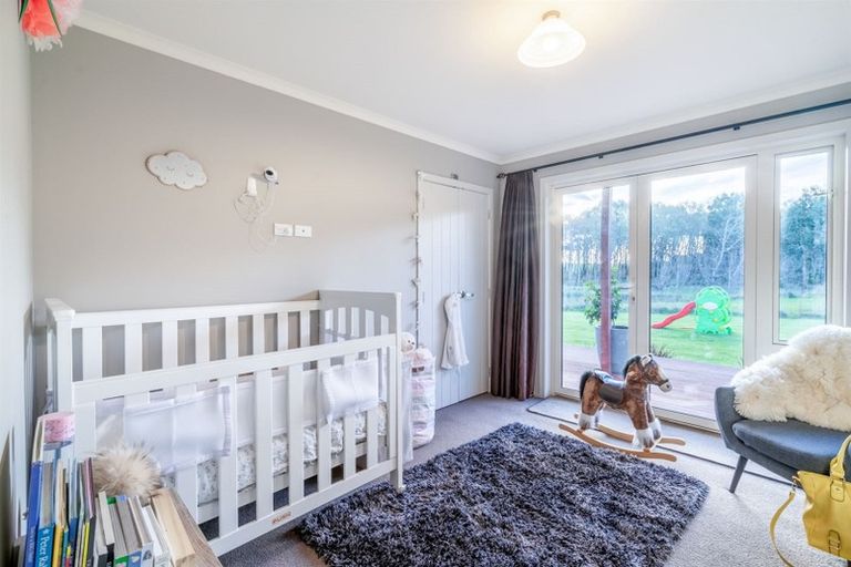 Photo of property in 23 Mcgilvray Road, Myross Bush, Invercargill, 9876
