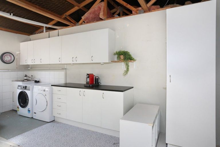 Photo of property in 25 Dahlstrom Grove, Kelvin Grove, Palmerston North, 4414