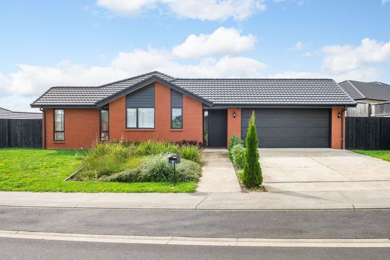 Photo of property in 4 Whakapono Avenue, Baverstock, Hamilton, 3200