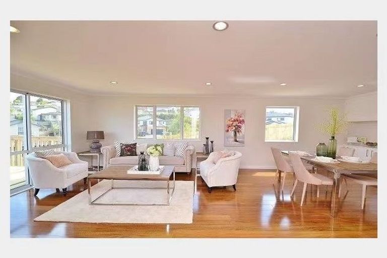 Photo of property in 42 San Prospero Crescent, Henderson, Auckland, 0612