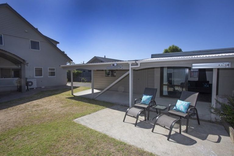 Photo of property in 317 Linton Crescent, Whangamata, 3620