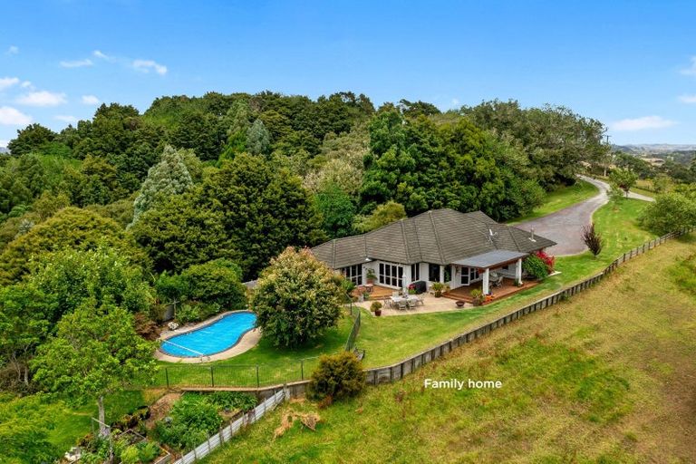 Photo of property in 71 Rapson Road, Kaukapakapa, 0871
