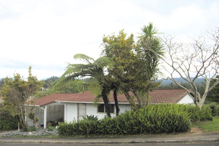 Photo of property in 6 Ridge Road, Tairua, 3508