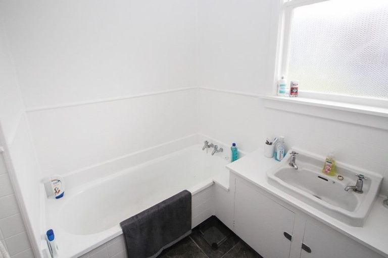 Photo of property in 22 Taward Street, Oamaru North, Oamaru, 9400