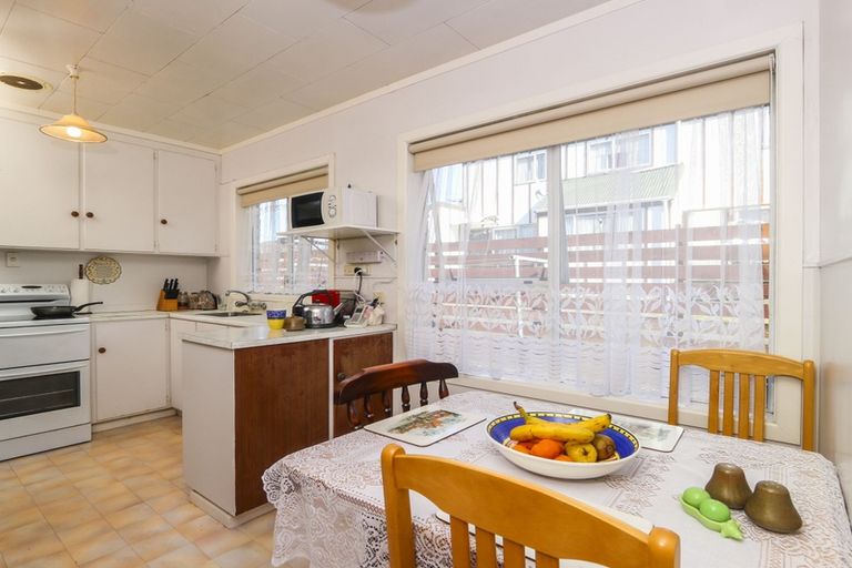 Photo of property in 1/7 Miro Street, New Lynn, Auckland, 0600