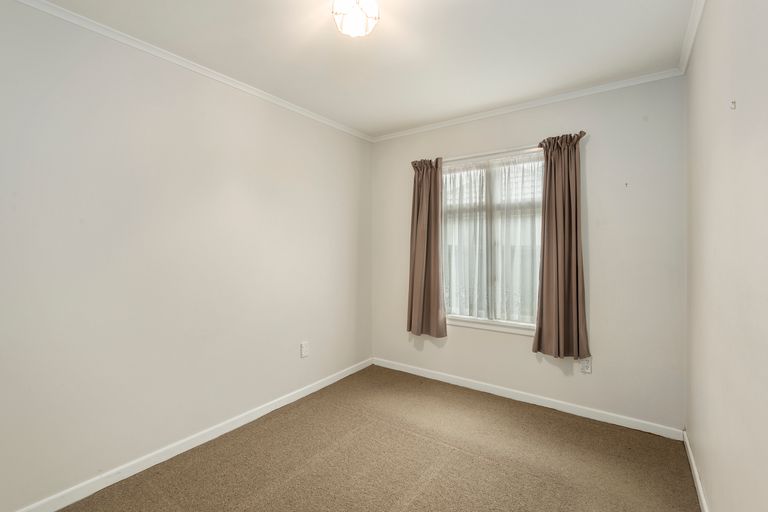 Photo of property in 15 Taurima Street, Hei Hei, Christchurch, 8042