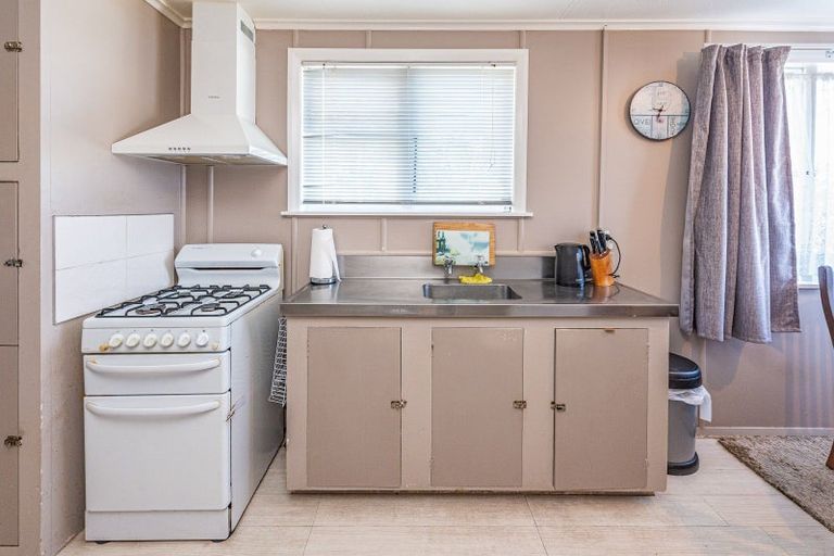Photo of property in 51 Kowhai Street, Castlecliff, Whanganui, 4501