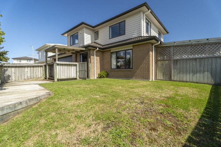 Photo of property in 213 Mark Avenue, Grenada Village, Wellington, 6037