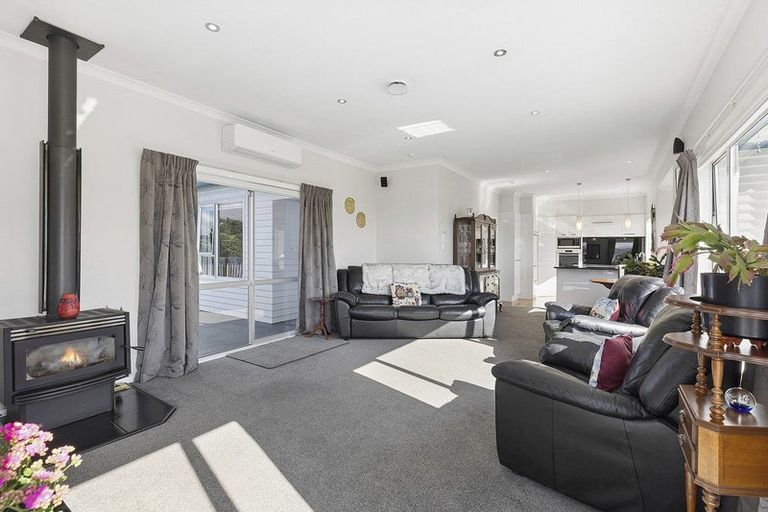 Photo of property in 62 Tireti Road, Titahi Bay, Porirua, 5022