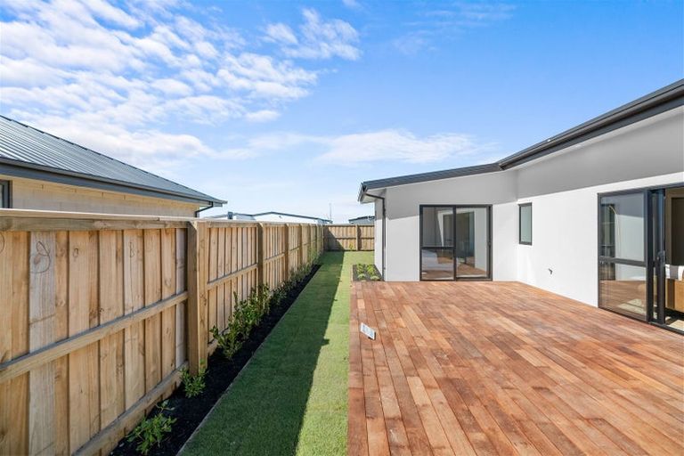 Photo of property in 21 Coach Way, Rolleston, 7614