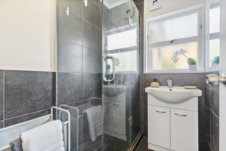 Photo of property in 3/7 Newhaven Terrace, Mairangi Bay, Auckland, 0630