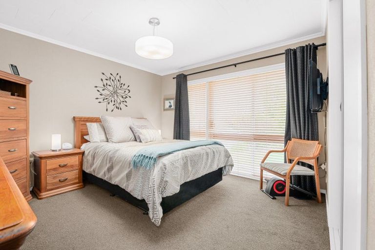 Photo of property in 46 Chedworth Avenue, Chedworth, Hamilton, 3210