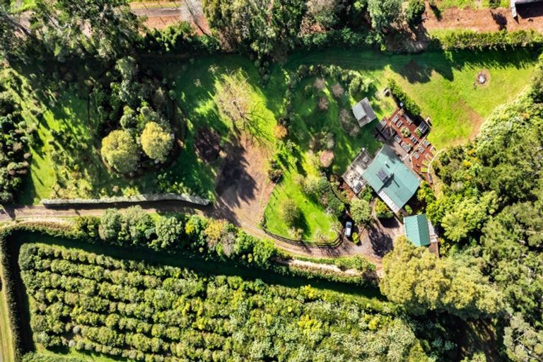 Photo of property in 164 Cross Road, Lepperton, New Plymouth, 4373