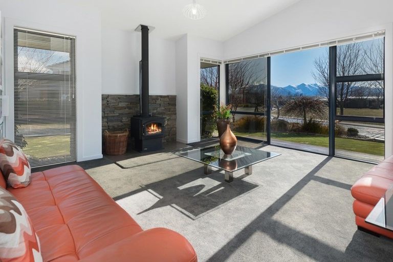 Photo of property in 40 Kelliher Drive, Wanaka, 9305