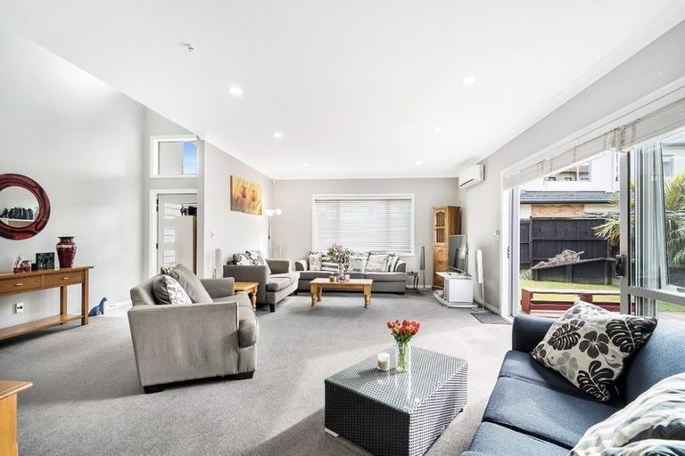 Photo of property in 12 Dunoon Close, Flat Bush, Auckland, 2016