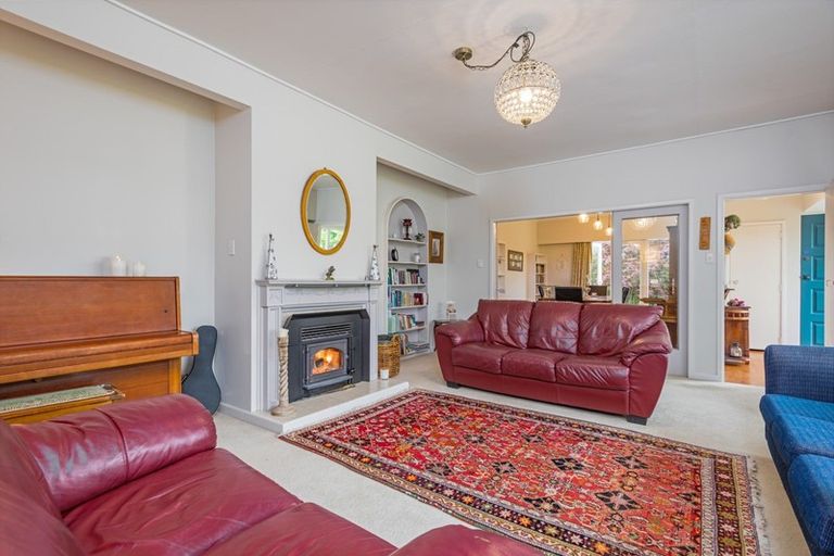 Photo of property in 35 Wanganui Road, Marton, 4710