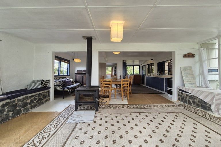 Photo of property in 74 Carey Road, Port Charles, Coromandel, 3584