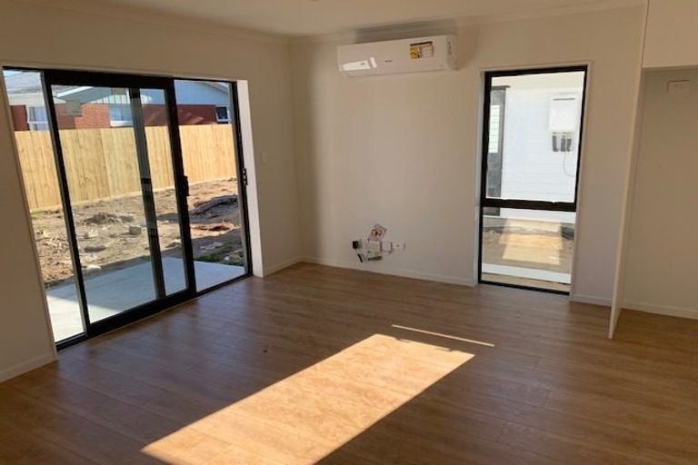 Photo of property in 35u3 Heath Street, Saint Andrews, Hamilton, 3200