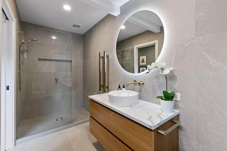 Photo of property in 74 Duncansby Road, Stanmore Bay, Whangaparaoa, 0932