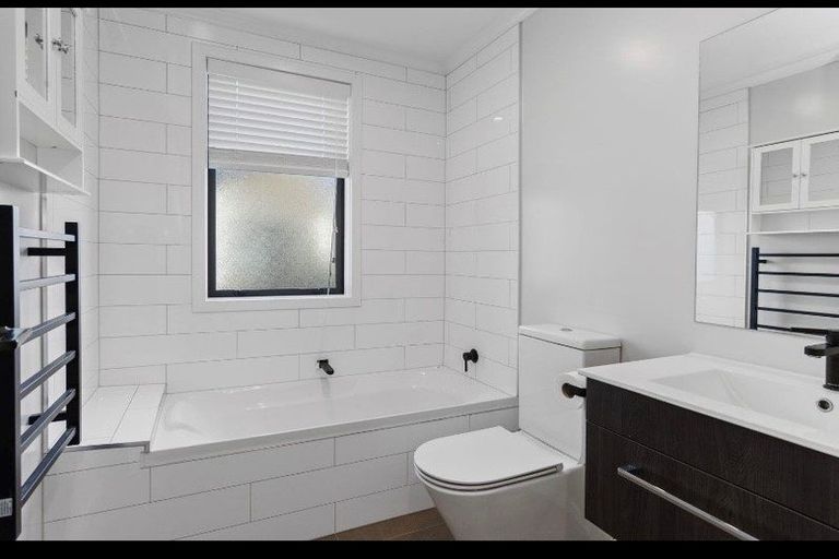 Photo of property in 14u2 Abbotsford Street, Whitiora, Hamilton, 3200