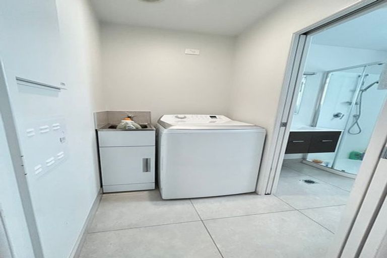 Photo of property in 23a Sequoia Place, Sunnynook, Auckland, 0620