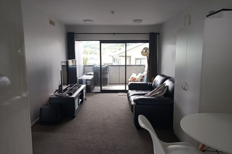 Photo of property in 3/232 Main Road, Tawa, Wellington, 5028