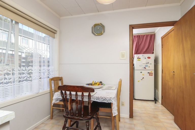 Photo of property in 1/7 Miro Street, New Lynn, Auckland, 0600
