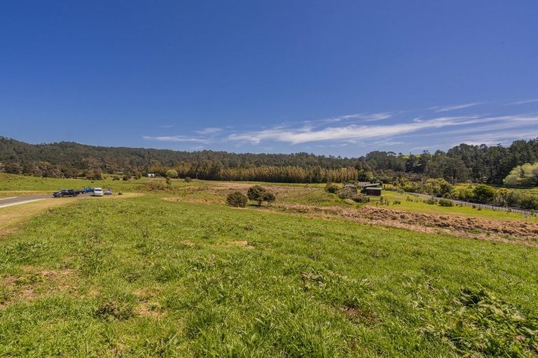 Photo of property in 6 Te Puia Place, Hot Water Beach, Whitianga, 3591