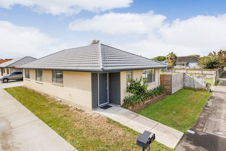 Photo of property in 140 Rugby Street, Awapuni, Palmerston North, 4412