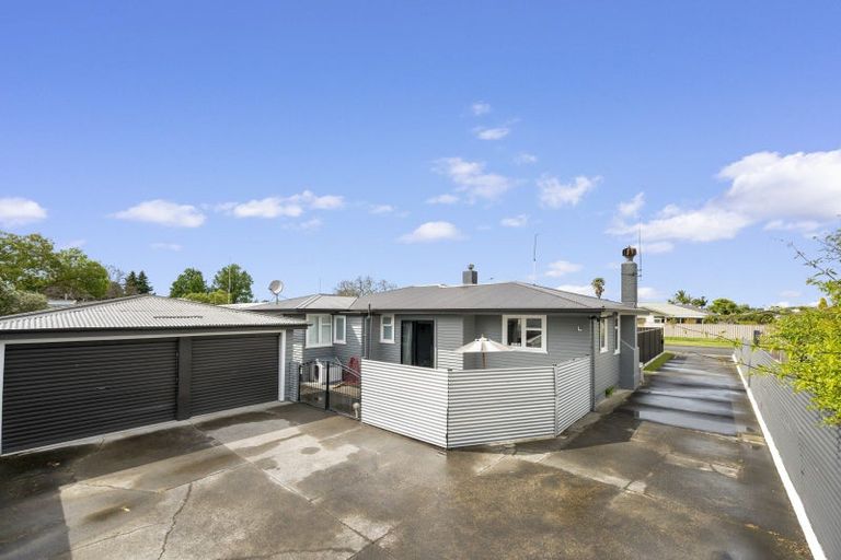 Photo of property in 4 Burness Road, Greenmeadows, Napier, 4112