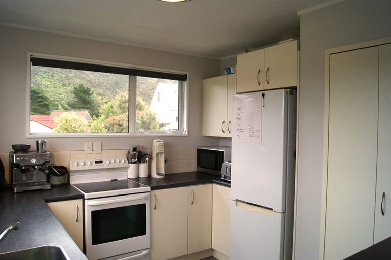 Photo of property in 78 Thurleigh Grove, Karori, Wellington, 6012
