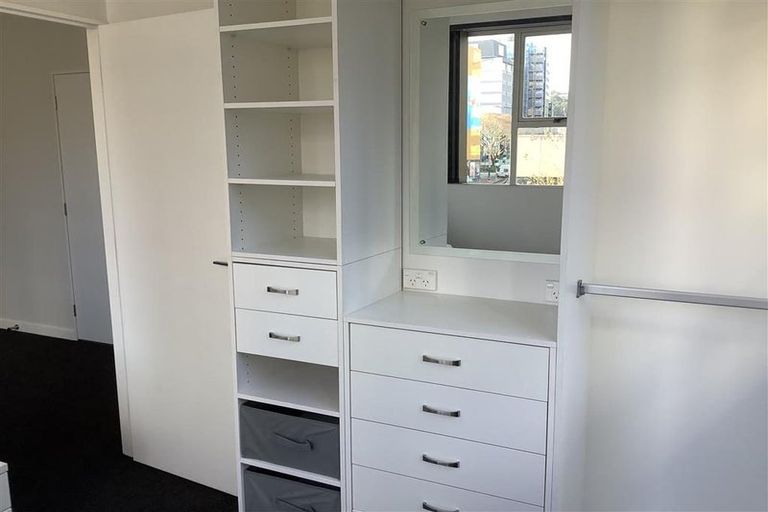 Photo of property in Regency Apartments, 2e/49 Manners Street, Te Aro, Wellington, 6011