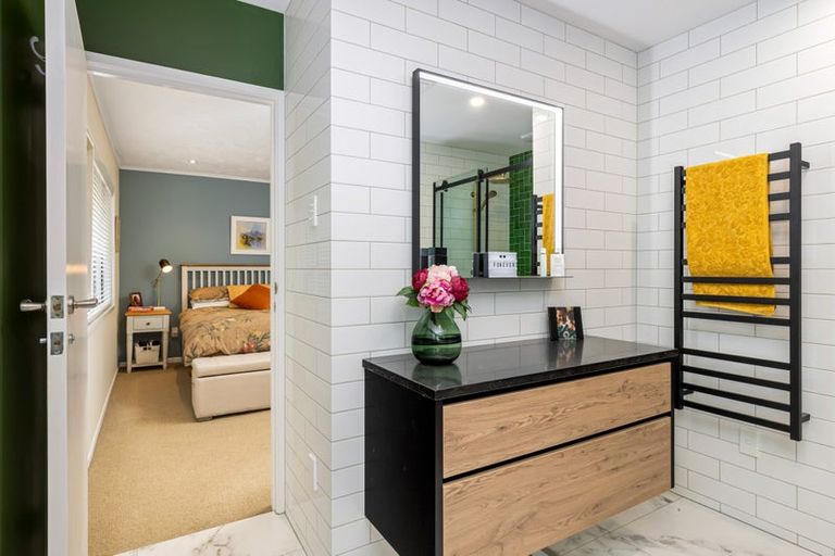 Photo of property in 306d Glenvar Road, Torbay, Auckland, 0630