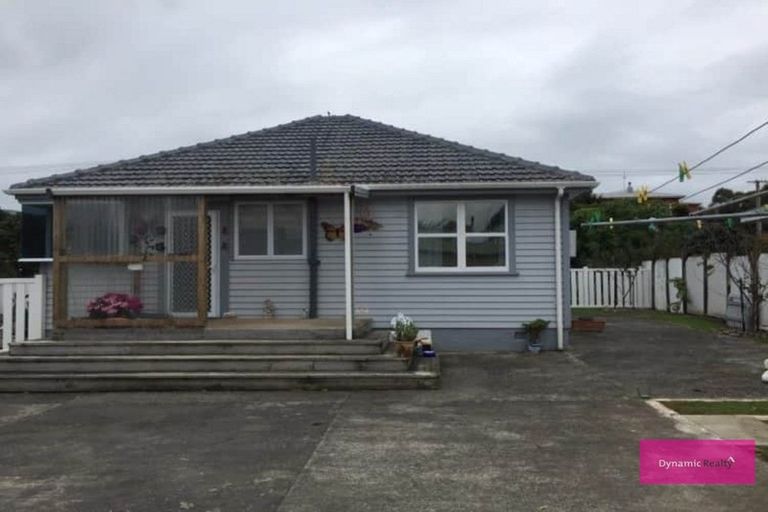 Photo of property in 25 Read Street, Levin, 5510