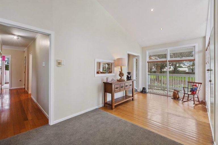 Photo of property in 36 Pandora Place, Pakuranga, Auckland, 2010