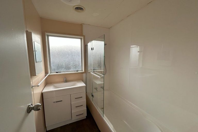 Photo of property in 3a Colonial Place, Kelvin Grove, Palmerston North, 4414