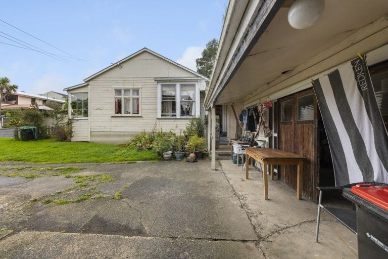 Photo of property in 19 Downes Road, Roseneath, Port Chalmers, 9023