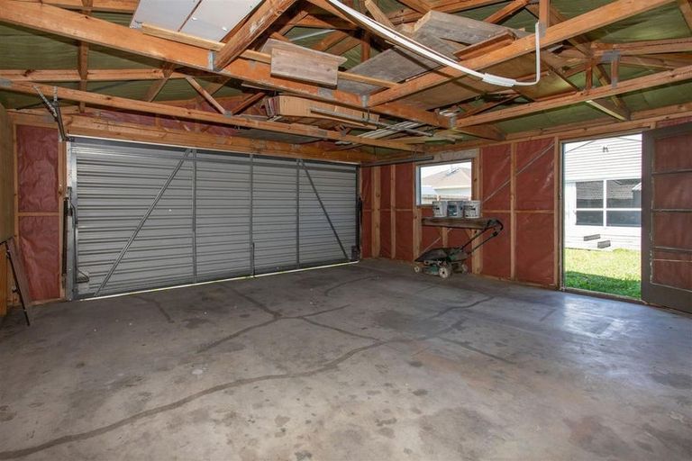 Photo of property in 39 Matlock Street, Woolston, Christchurch, 8062