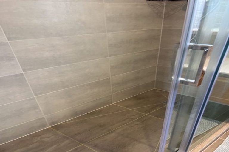 Photo of property in 50a Weldene Avenue, Glenfield, Auckland, 0629