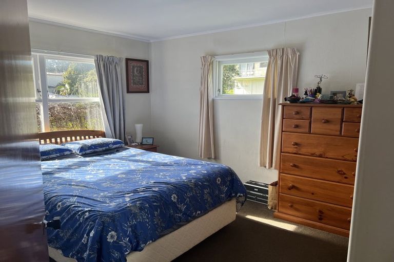 Photo of property in 19 Lyford Crescent, Sunnynook, Auckland, 0620