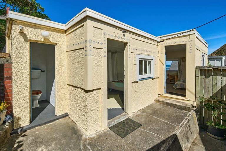 Photo of property in 48u4 Owhiro Bay Parade, Owhiro Bay, Wellington, 6023