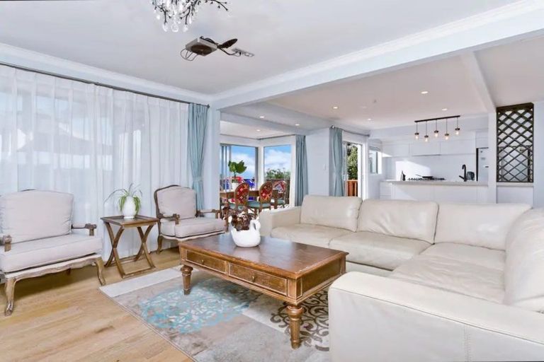 Photo of property in 30 Beulah Avenue, Rothesay Bay, Auckland, 0630