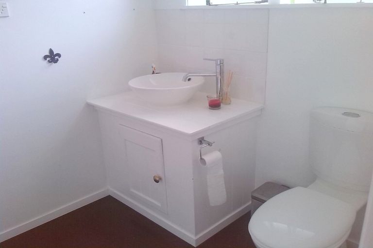 Photo of property in 195 Tukapa Street, Westown, New Plymouth, 4310