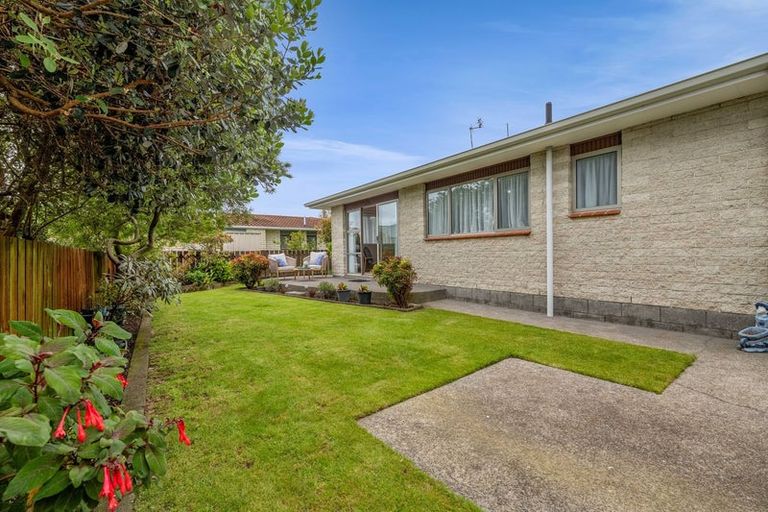 Photo of property in 30b Tukapa Street, Westown, New Plymouth, 4310