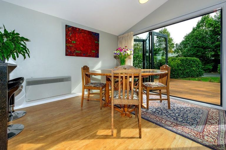 Photo of property in 16 Woodbank Street, Somerfield, Christchurch, 8024